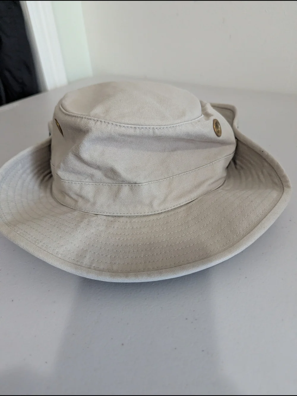 Tilley Endurables T3 Outdoor Hat Size 7 5/8 61.5cm Cotton Made Canada Beige